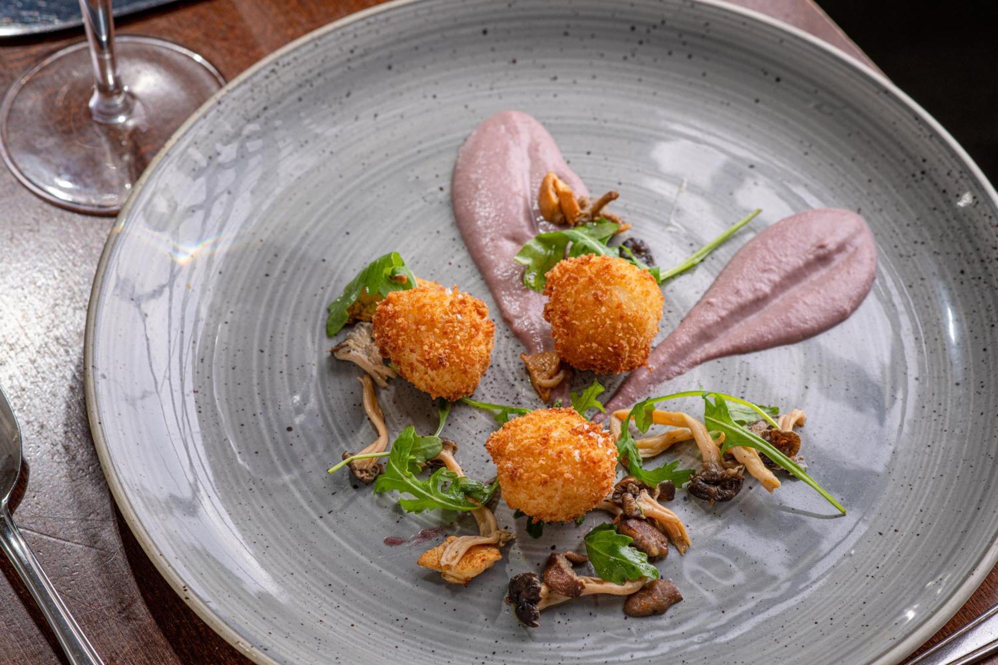 The Millstone, Mellor Hotel Blackburn  Exterior foto A dish at the restaurant