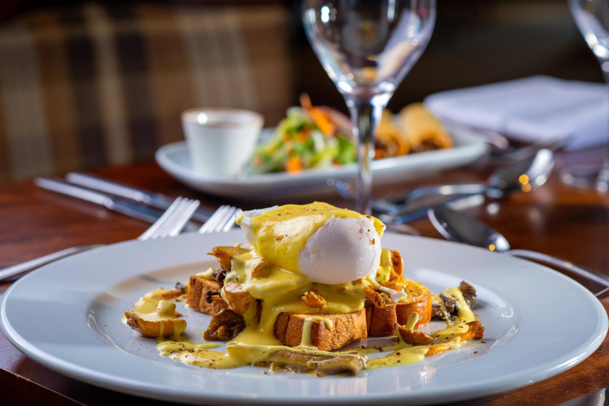 The Millstone, Mellor Hotel Blackburn  Exterior foto Eggs Benedict