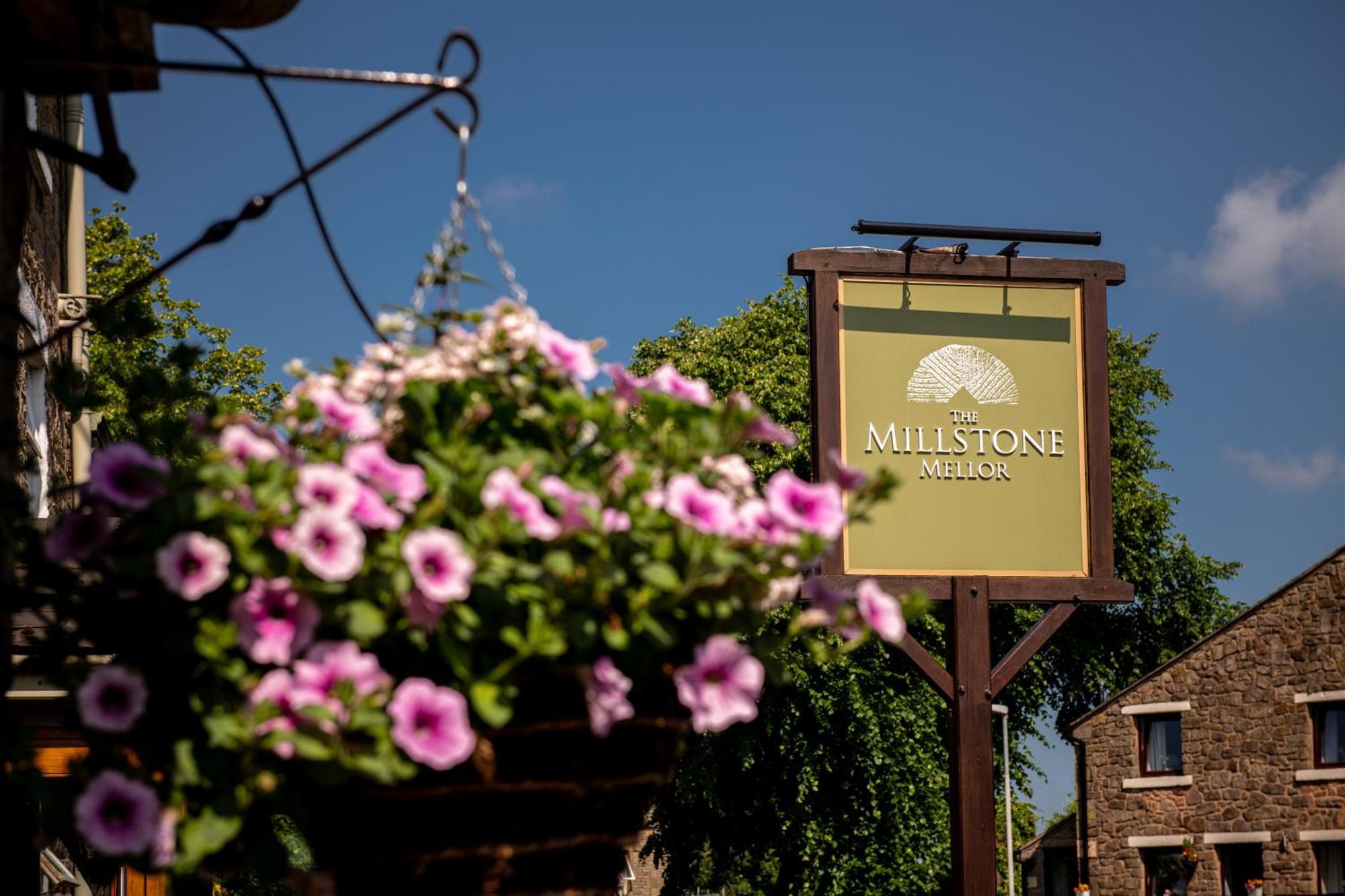 The Millstone, Mellor Hotel Blackburn  Exterior foto The Millstone Inn