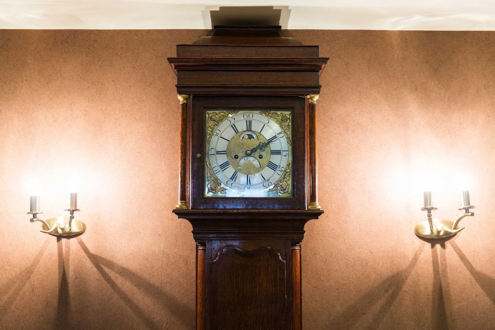 The Millstone, Mellor Hotel Blackburn  Exterior foto The Longcase Clock